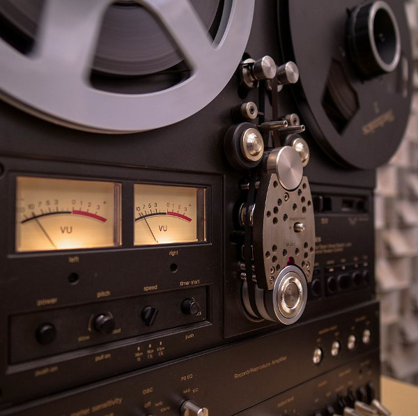Technics RS-1520 rear